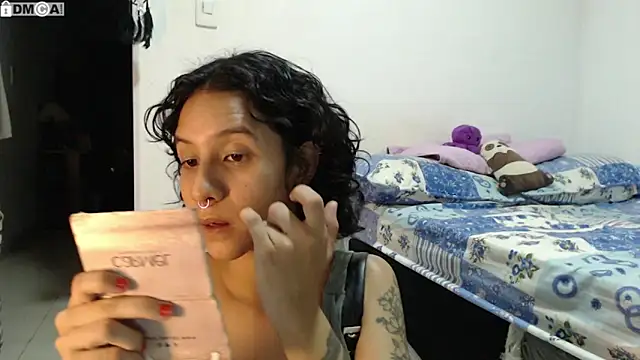 Snapshot of AlinaWoolf_ chatting on 09/19/25, 11:38 AlinaWoolf online show from 09/19/25, 11:38