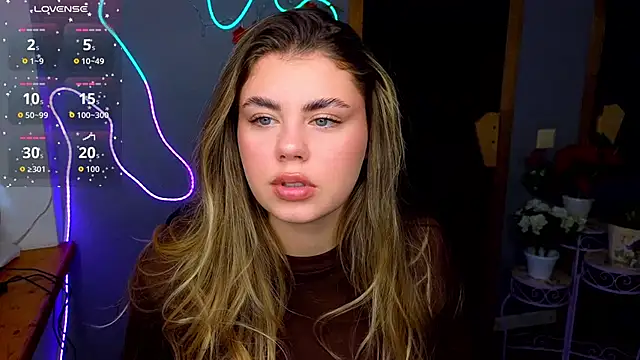 IsabellaBler online show from 11/13/25, 06:45