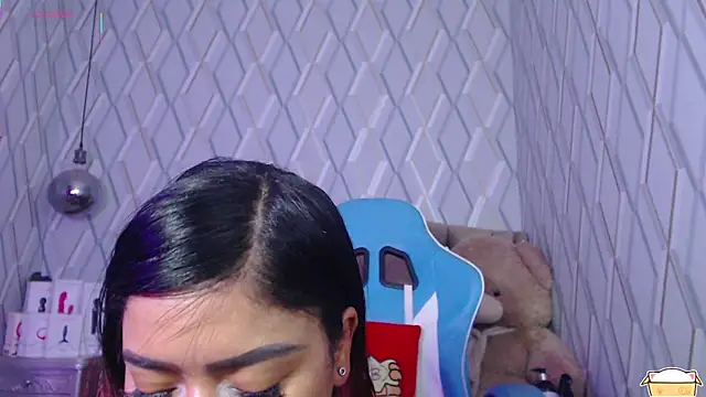 NicolleTaylor online show from 02/11/25, 10:48