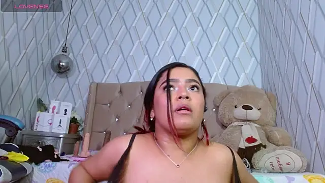 NicolleTaylor online show from 02/28/25, 07:26