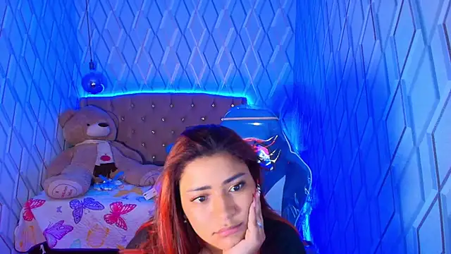 NicolleTaylor online show from 11/10/25, 03:38