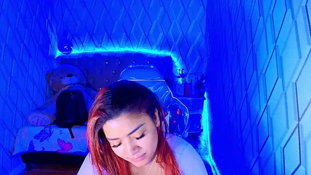 NicolleTaylor online show from 11/21/25, 04:11