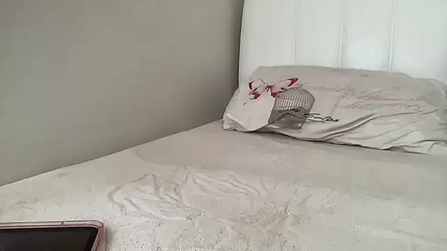 petitebeauty online show from 10/17/25, 11:57