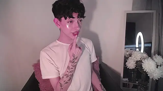 Snapshot of lyamthommpson chatting on 02/08/25, 04:14 lyamthommpson online show from 02/08/25, 04:14