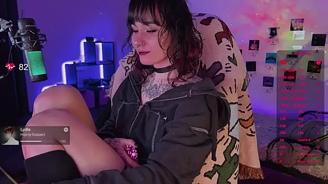 deadlysweet online show from 10/31/25, 01:17