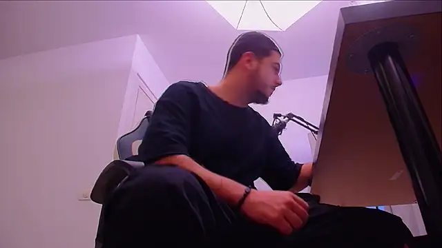 JoshKnights online show from 10/23/25, 04:56