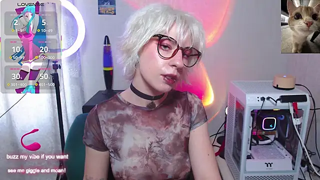  Moonlight t online show from 10/11/25, 12:47