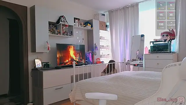 elisejays online show from 09/14/25, 12:37