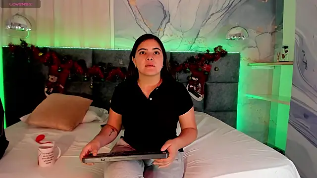 EVELIN MASON online show from 12/21/24, 08:10