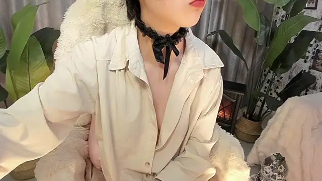 Snapshot of Minami_686 chatting on 02/02/25, 12:19 Minami 686 online show from 02/02/25, 12:19