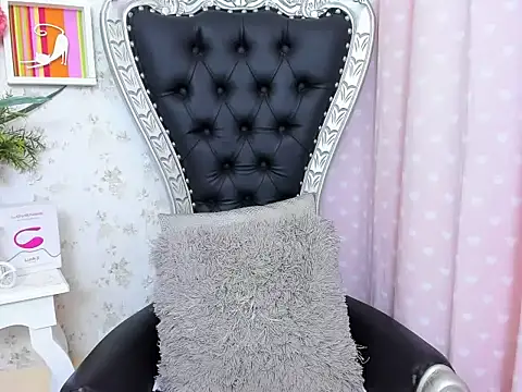 milf bigass  online show from 10/17/25, 12:08