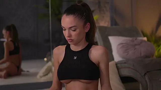 EsmeAinsley online show from 01/25/25, 03:19