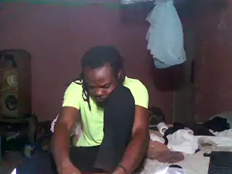 Snapshot of island-bigdick1 chatting on 09/23/25, 04:15 island-bigdick1 online show from 09/23/25, 04:15