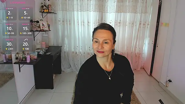 Snapshot of lollita_23_ chatting on 03/11/25, 09:15 lollita 23 online show from 03/11/25, 09:15