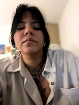 Snapshot of JulianaCastillo chatting on 09/11/25, 03:39 JulianaCastillo online show from 09/11/25, 03:39
