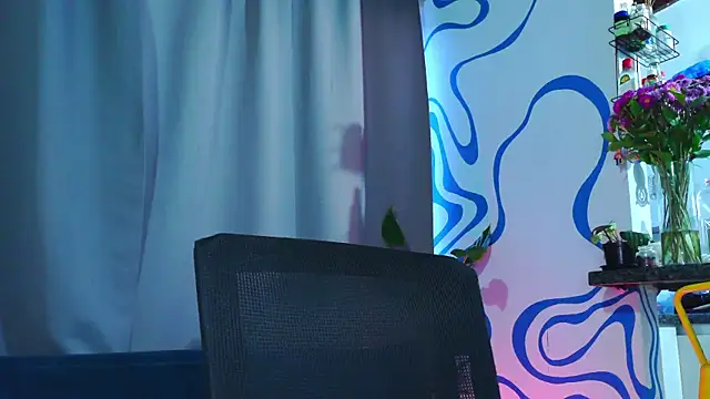 purple em69 online show from 11/02/25, 10:45