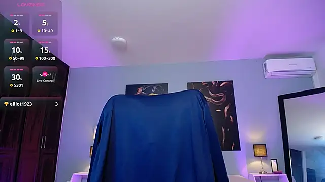 JasmineCampbell  online show from 10/11/25, 08:29