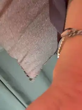 Snapshot of hotAssHell_ chatting on 03/16/25, 06:55 hotAssHell online show from 03/16/25, 06:55