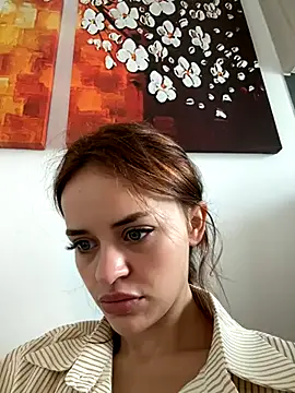 Snapshot of AngelinaTeller chatting on 11/02/25, 01:08 AngelinaTeller online show from 11/02/25, 01:08