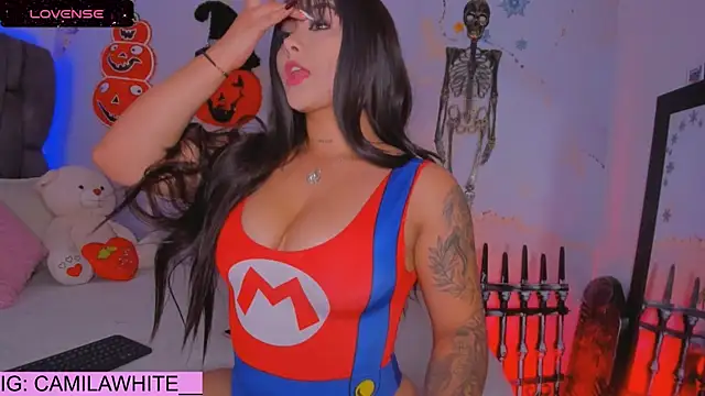 camilawhite   online show from 10/24/25, 07:54