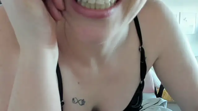 Snapshot of emmita69_ chatting on 01/19/25, 09:55 emmita69 online show from 01/19/25, 09:55