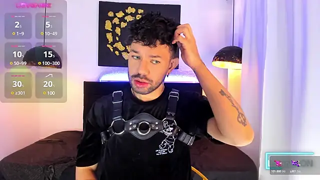 Snapshot of LatinMilk_ chatting on 01/18/25, 05:15 LatinMilk online show from 01/18/25, 05:15