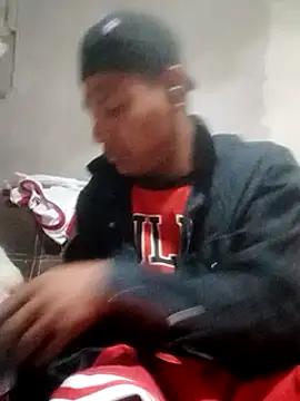 Snapshot of Moreno1813 chatting on 03/03/25, 12:48 Moreno1813 online show from 03/03/25, 12:48