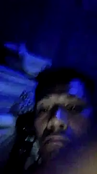 Snapshot of Moreno1813 chatting on 10/11/25, 04:55 Moreno1813 online show from 10/11/25, 04:55