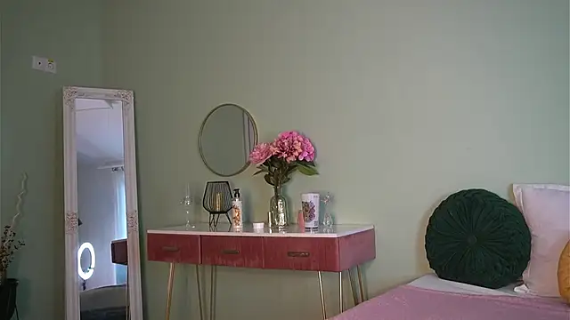 Snapshot of HaileyMoonn chatting on 03/14/25, 10:29 HaileyMoonn online show from 03/14/25, 10:29