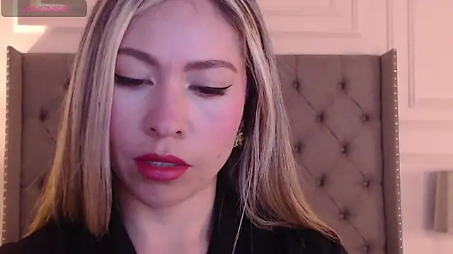 Snapshot of Ammy_Castro chatting on 02/01/25, 03:28 Ammy Castro online show from 02/01/25, 03:28