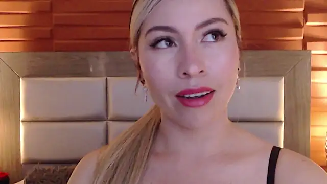 Snapshot of Ammy_Castro chatting on 02/07/25, 07:49 Ammy Castro online show from 02/07/25, 07:49