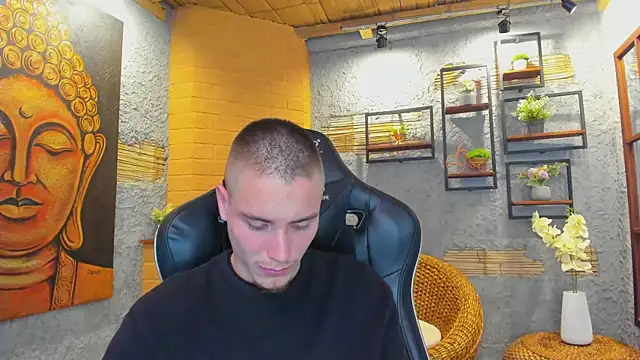 Snapshot of JordanThompson_ chatting on 03/19/25, 10:53 JordanThompson online show from 03/19/25, 10:53