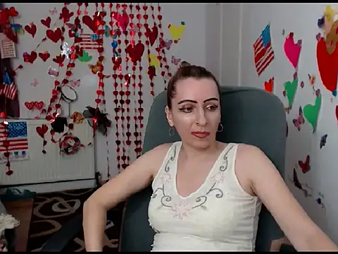 Snapshot of EvelynAngell chatting on 03/03/25, 01:09 EvelynAngell online show from 03/03/25, 01:09