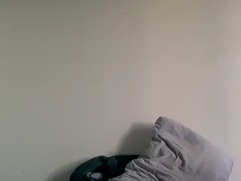 Snapshot of molozeb chatting on 11/11/25, 03:45 molozeb online show from 11/11/25, 03:45