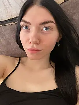 Lisaaa Alisa online show from 02/11/25, 07:12