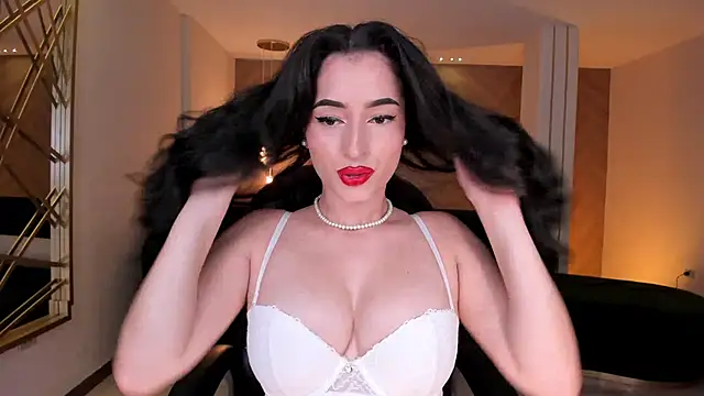 Snapshot of DominiqueVega chatting on 12/16/24, 12:59 DominiqueVega online show from 12/16/24, 12:59