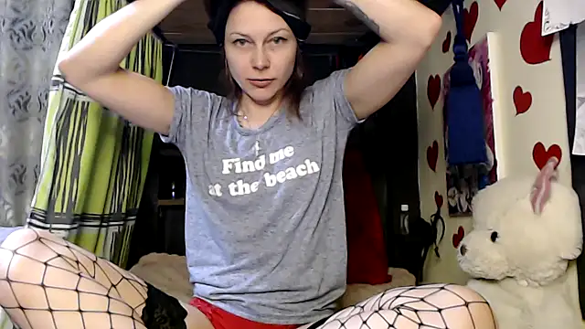 Snapshot of HarleyQuinn_69 chatting on 12/11/24, 06:31 HarleyQuinn 69 online show from 12/11/24, 06:31