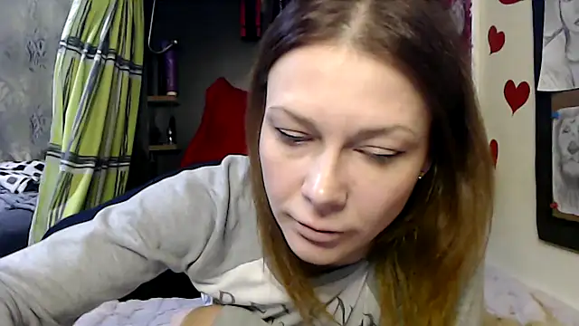 Snapshot of HarleyQuinn_69 chatting on 12/19/24, 09:28 HarleyQuinn 69 online show from 12/19/24, 09:28