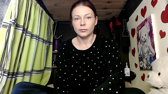 Snapshot of HarleyQuinn_69 chatting on 12/25/24, 02:34 HarleyQuinn 69 online show from 12/25/24, 02:34