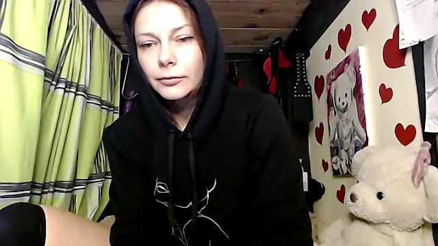 Snapshot of HarleyQuinn_69 chatting on 12/28/24, 06:29 HarleyQuinn 69 online show from 12/28/24, 06:29