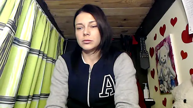 Snapshot of HarleyQuinn_69 chatting on 01/24/25, 06:56 HarleyQuinn 69 online show from 01/24/25, 06:56