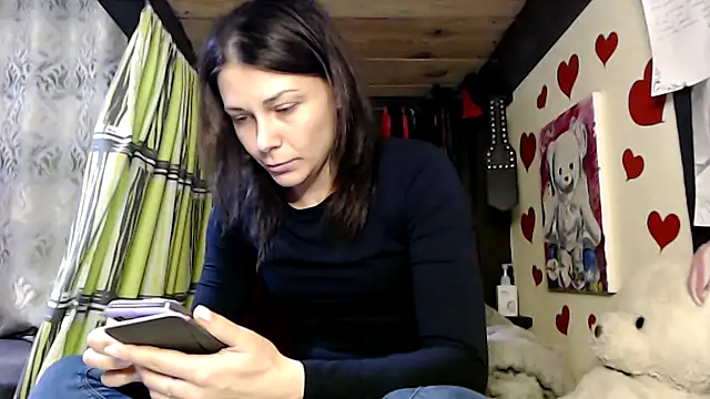 Snapshot of HarleyQuinn_69 chatting on 02/04/25, 08:06 HarleyQuinn 69 online show from 02/04/25, 08:06