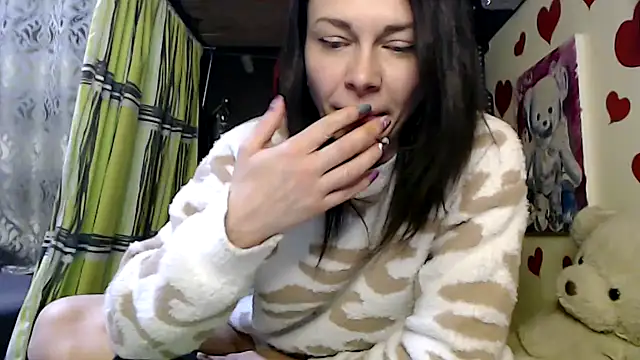 Snapshot of HarleyQuinn_69 chatting on 02/28/25, 11:12 HarleyQuinn 69 online show from 02/28/25, 11:12