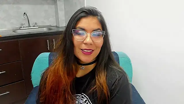 Luna Dumont online show from 02/06/25, 02:26