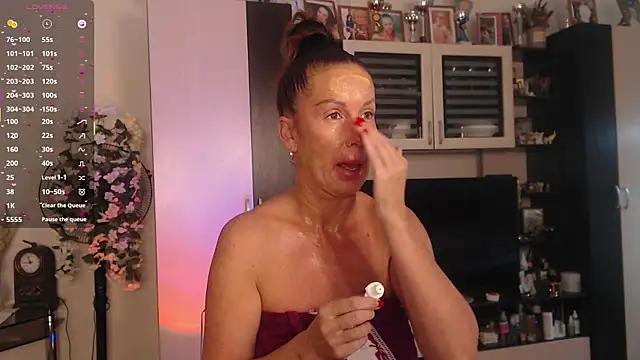 SheilaRyan online show from 10/22/25, 05:08