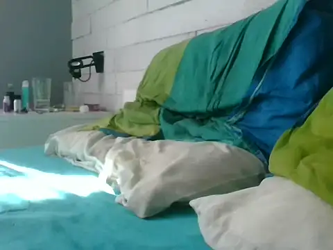 Snapshot of Piter9023 chatting on 09/21/25, 09:55 Piter9023 online show from 09/21/25, 09:55