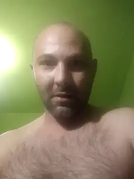 Snapshot of Piter9023 chatting on 10/29/25, 06:20 Piter9023 online show from 10/29/25, 06:20