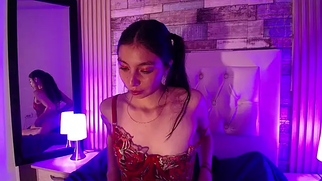 Snapshot of kendall_saenz chatting on 01/11/25, 12:01 kendall saenz online show from 01/11/25, 12:01