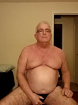 Snapshot of ShoreCock chatting on 12/18/24, 05:59 ShoreCock online show from 12/18/24, 05:59