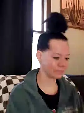 Snapshot of SidneyRaee chatting on 01/06/25, 04:44 SidneyRaee online show from 01/06/25, 04:44